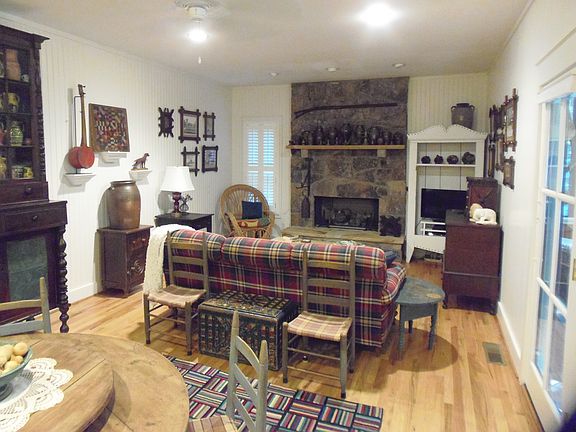4th image of 2210 Sarvisberry Pl