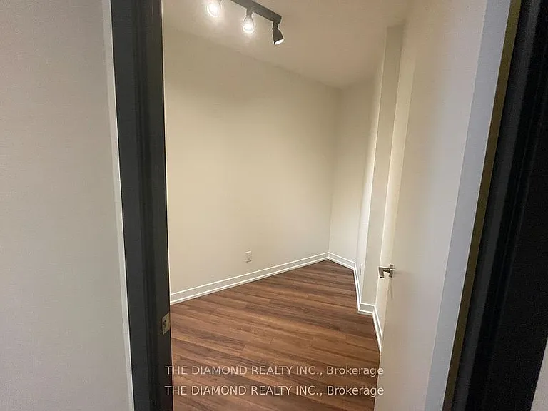 5101 Dundas St W #1209 — Photo 20