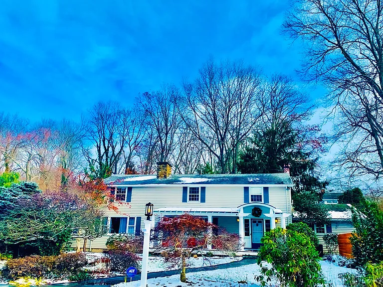 32 Tuxis Rd — Photo 4