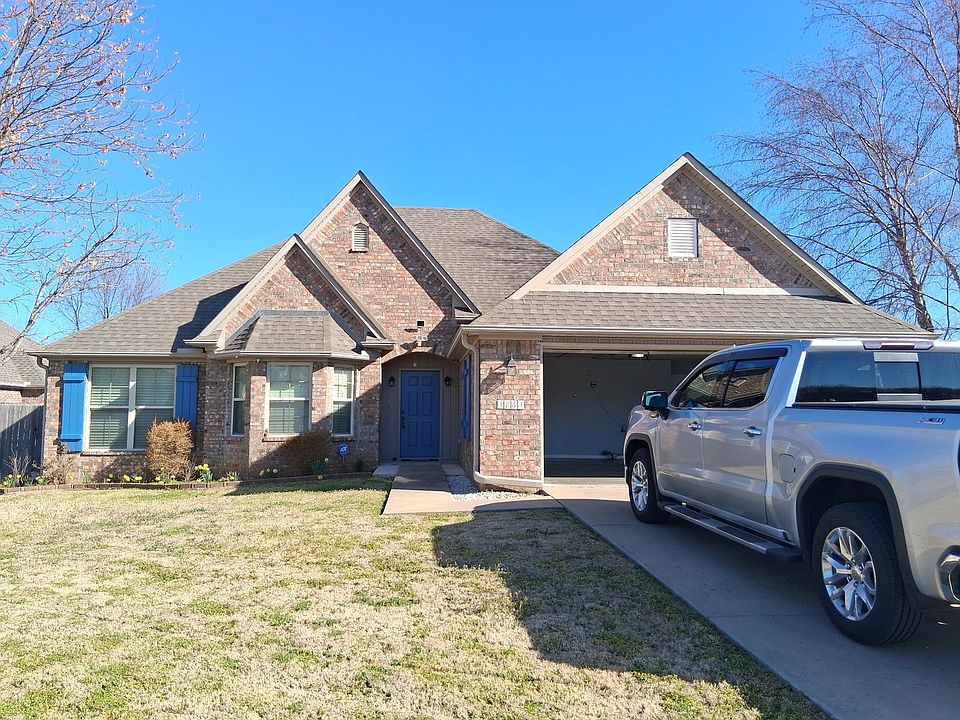 1st image of 3864 W Providence Dr