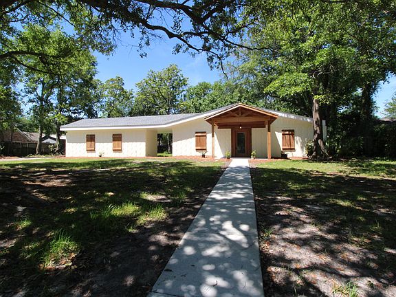2nd image of 1009 Eastwood Dr