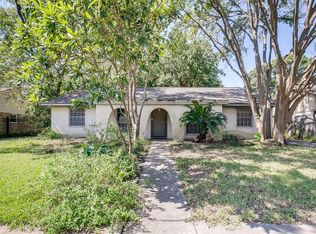 7418 Burning Tree Dr, Houston, TX 77036