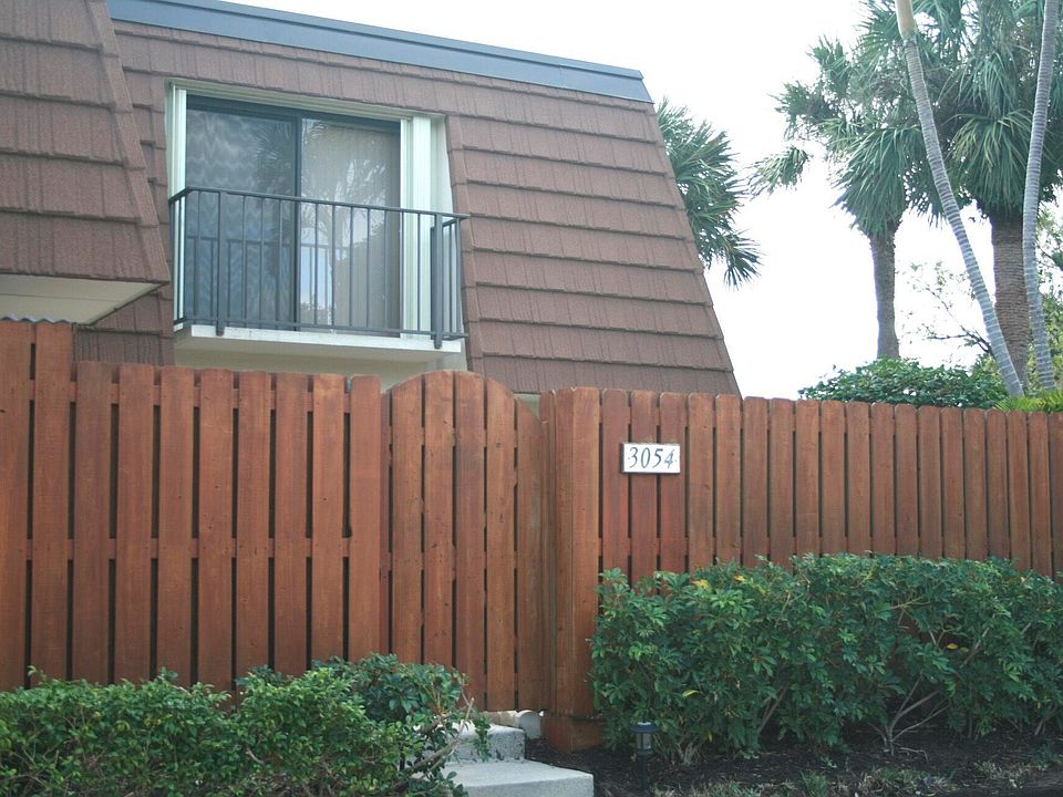1st image of 3054 30th Ct