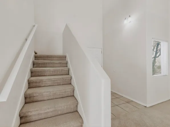 7644 Calle Comodo NE, Albuquerque, NM 87113