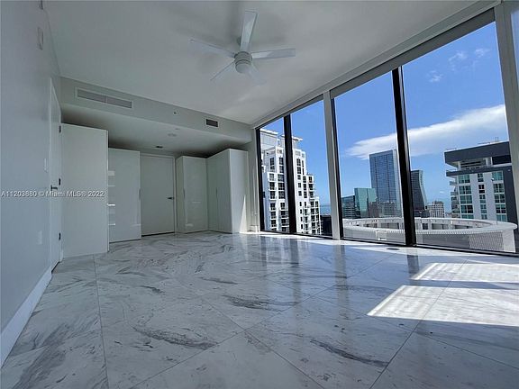 4th image of 1010 Brickell Ave #4306