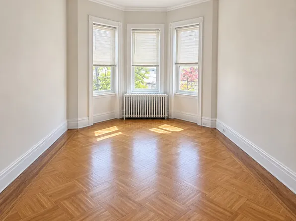 6127 Palmetto St #2RF, Ridgewood, NY 11385