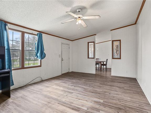 4th image of 9594 Barataria Blvd