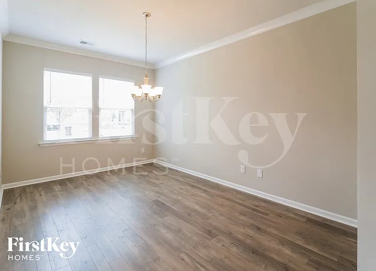 144 Daniels Creek Cir — Photo 5