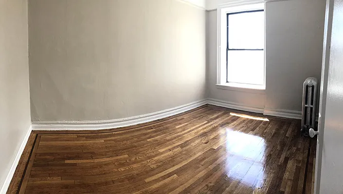 Rented by Smart NY Realty LLC | media 12