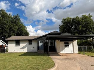 5818 NW Dearborn Ave, Lawton, OK 73505