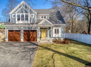 19 Hospital Rd, Medfield, MA 02052