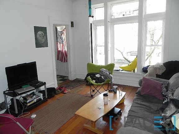 3rd image of 3140 N Southport Ave #1