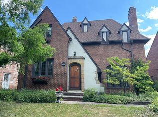 18305 Sherrington Rd, Shaker Heights, OH 44122