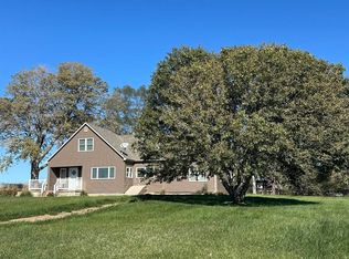 7406 66th St, Nehawka, NE 68413