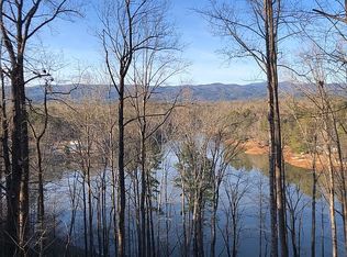 118 Whitewater Lake Rd, Tamassee, SC 29686