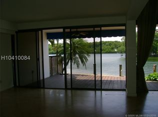 447 Poinciana Dr #1511, Sunny Isles Beach, FL 33160