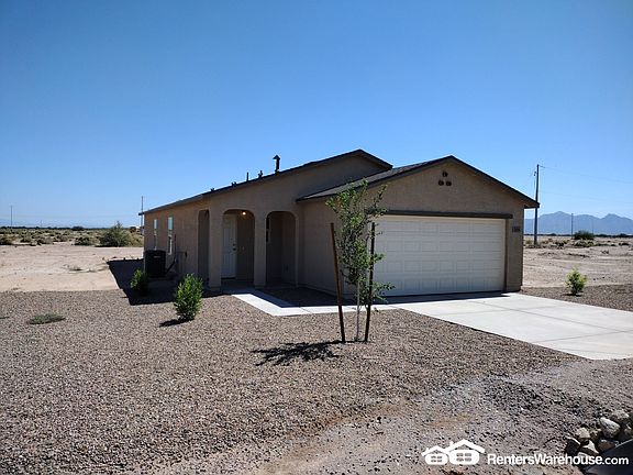 2nd image of 3605 N Mateo Dr