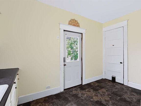 5th image of 809 S 20th St