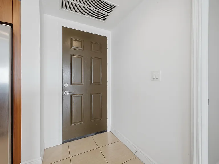 610 Clematis St #804 — Photo 7