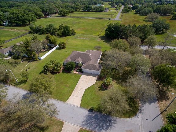 3rd image of 9430 Barrington Oaks Dr