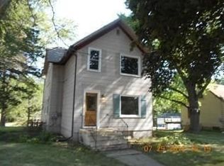 190 W Geneva St, Williams Bay, WI 53191