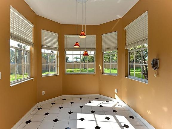 3rd image of 4843 Watervista Dr