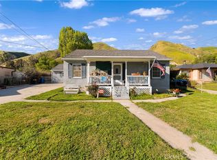 9741 Foothill Pl, Sylmar, CA 91342