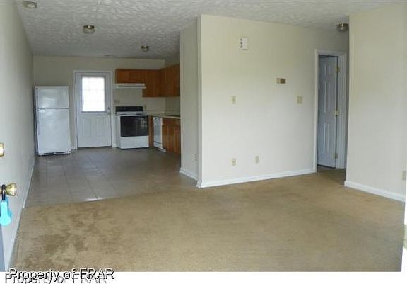 3rd image of 176 Centipede Ln