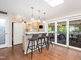 16846 N MEADOW PARK Drive, Sun City, AZ 85351