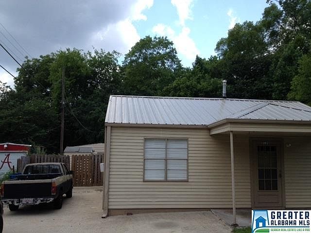 2nd image of 120 Wilkes Cir