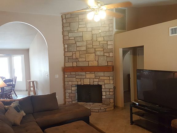 3rd image of 148 W Michelle Dr