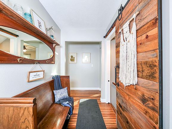 3rd image of 2607 W Prospect Ave