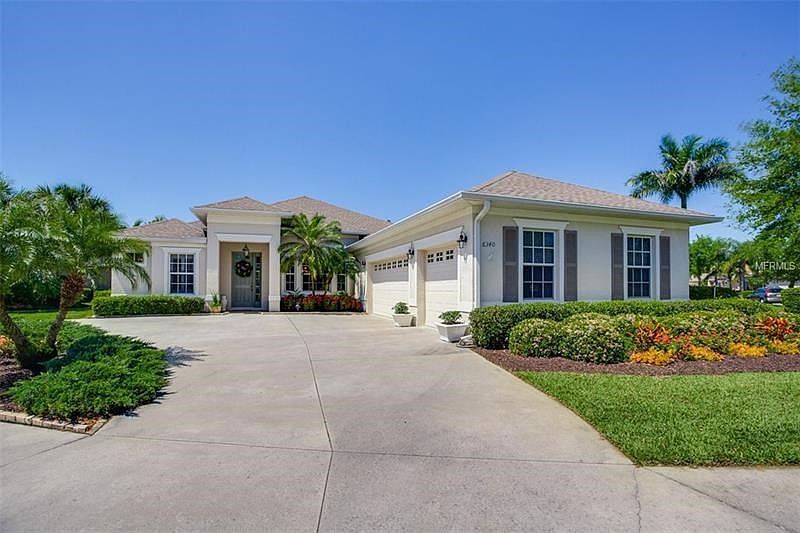 Welcome to 6340 Royal Tern Cir.