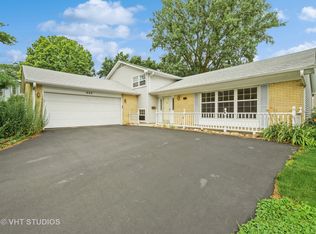 630 Red Bridge Ct, Lake Zurich, IL