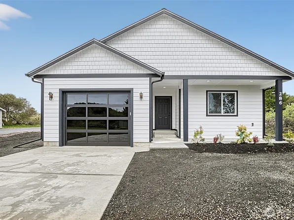130 Glover Court NE, Ocean Shores, WA 98569
