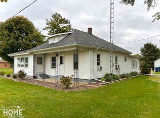 17835 Corunna Rd, Chesaning, MI 48616