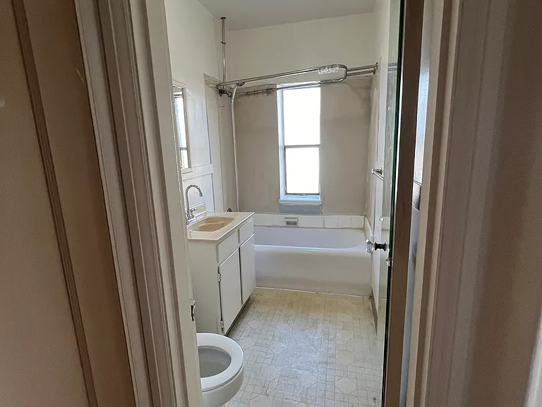 1334 NW 25th Ave #305 — Photo 6