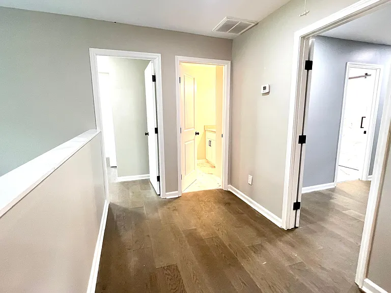 1884 Shamrock Dr — Photo 17
