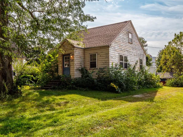 345 4th St, Randall, IA 50231
