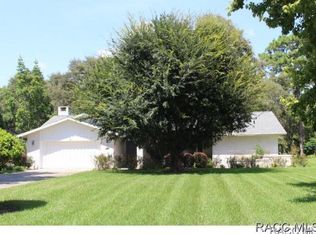 14 Pine St, Homosassa, FL 34446