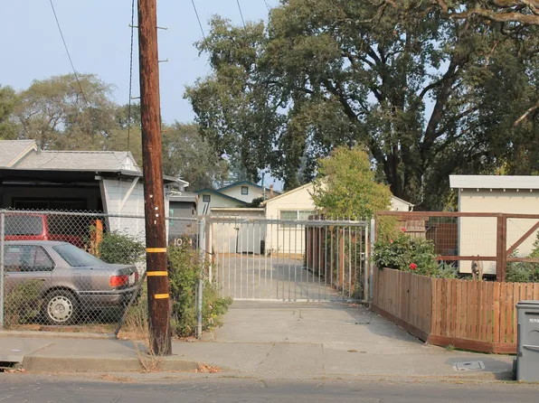 1014 McMinn Ave, Santa Rosa, CA 95407
