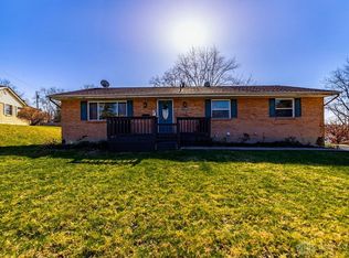 1738 S Bayberry Dr, Miamisburg, OH 45342