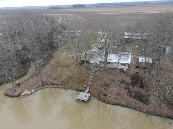 200 N Bayou Dr, Lake Village, AR 71653