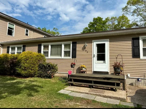 703 David Ln, Egg Harbor Township, NJ 08234