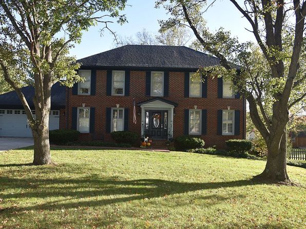 22 Fontaine Blvd