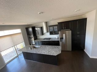 8073 Central Park Way N, Maple Grove, MN 55369