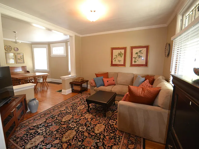 574 Terrace Ave #1 — Photo 3