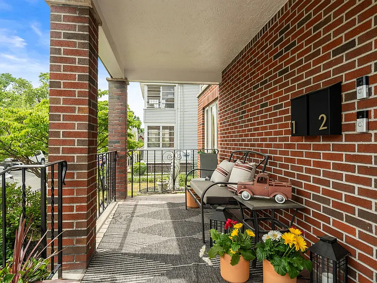 41 Winter St #2 — Photo 4