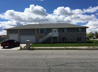 3433 W 1500 N, Clinton, UT 84015