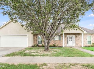 203 Rue Colombe, Carencro, LA 70520